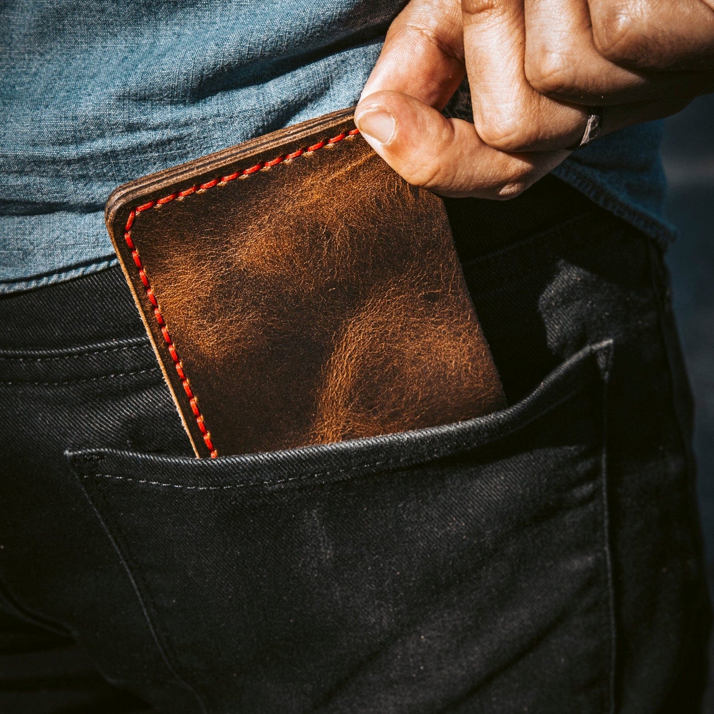 Traditional Bifold Leather Wallet